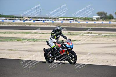 media/Apr-18-2025-TrackDaz (Fri) [[45f5874c44]]/B Group/Session 5 (Turns 5 and 6 - Inside)/